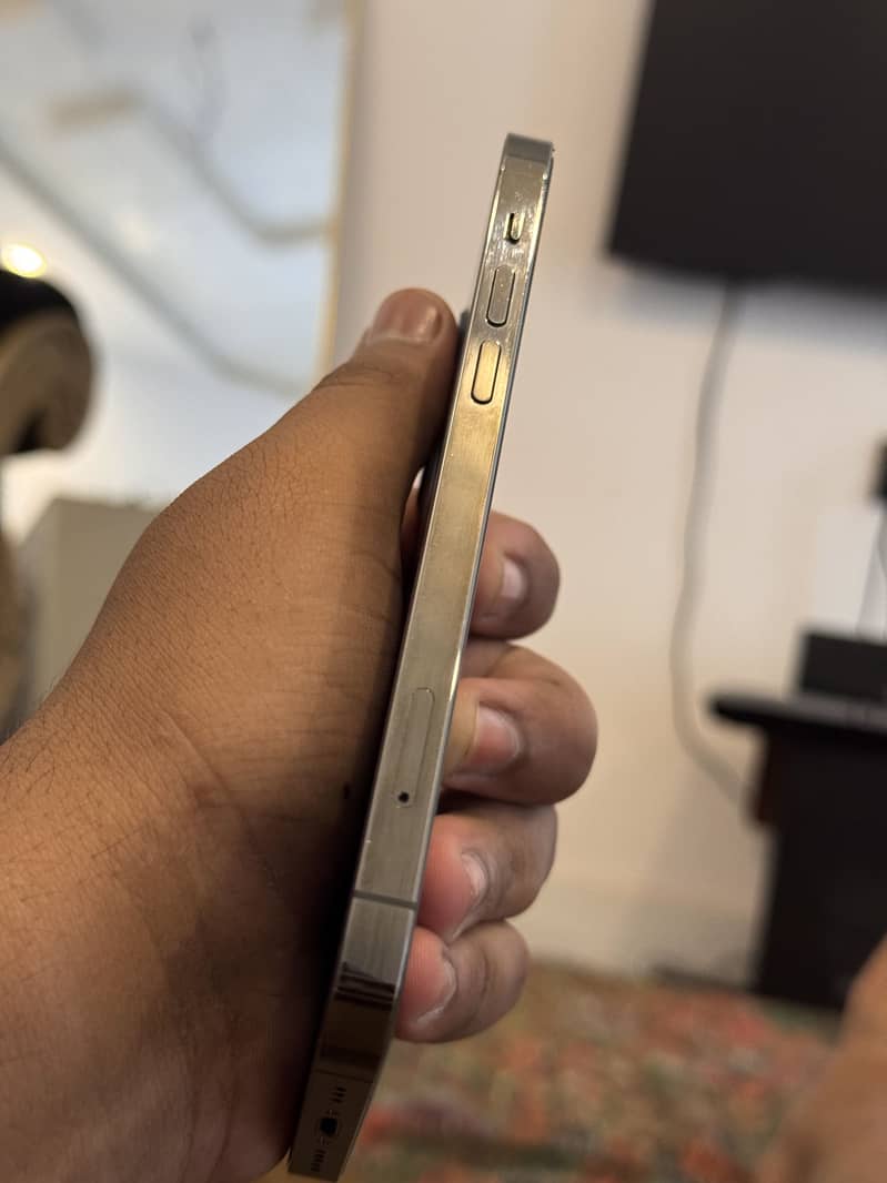 Apple iPhone 12 Pro 1
