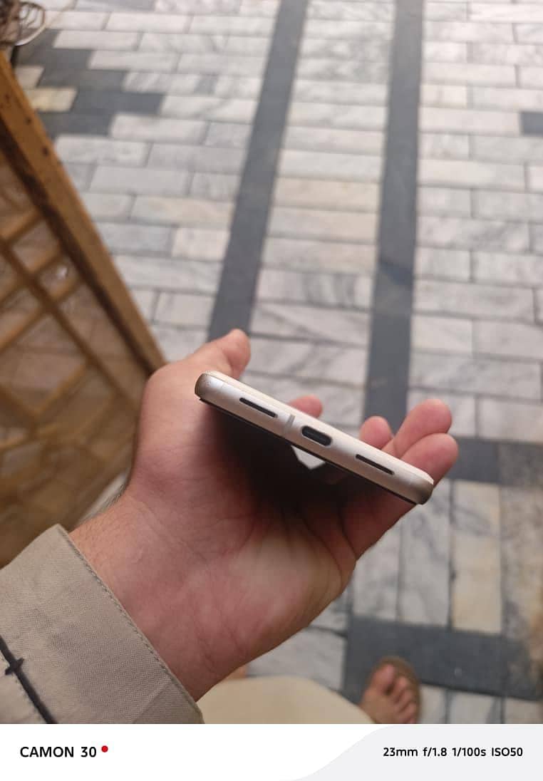 Google Pixel 7 3