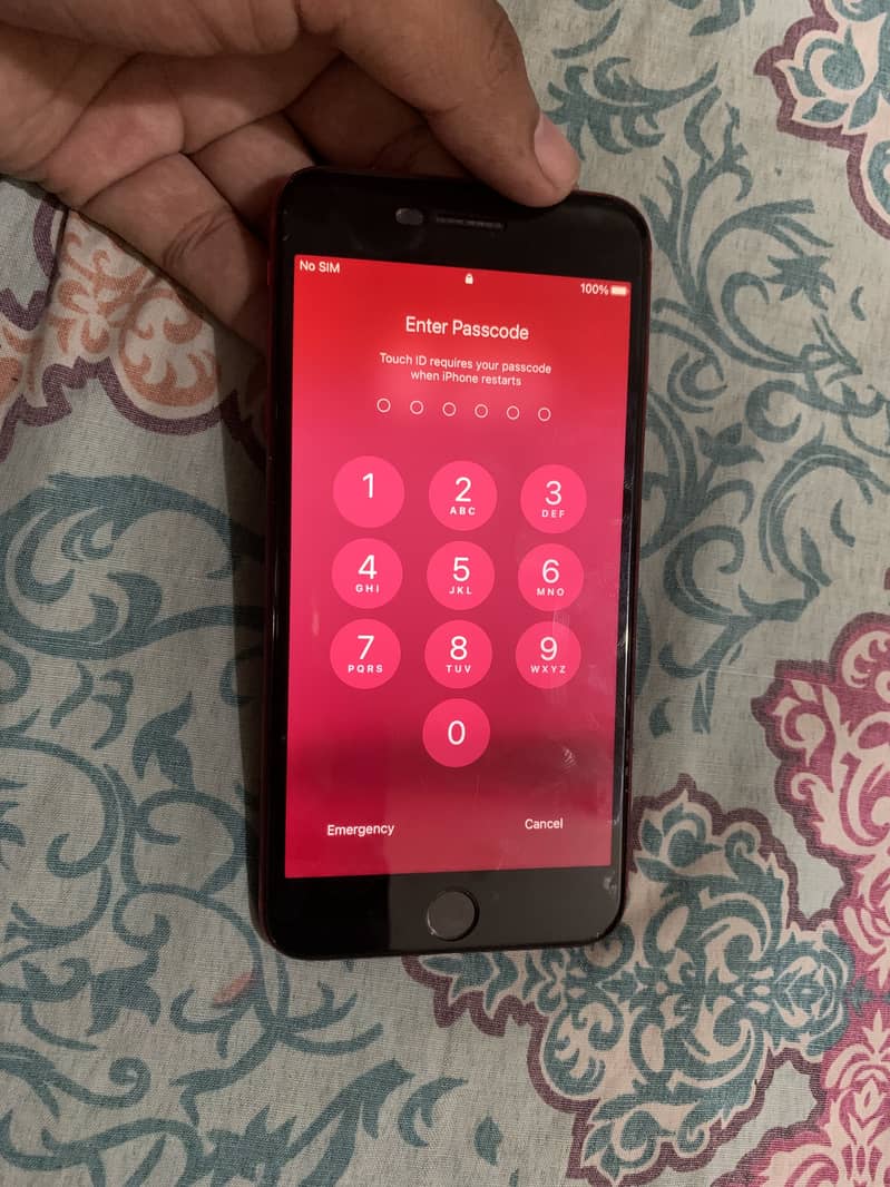 Apple iPhone 8 Plus 1