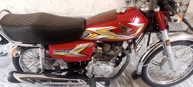 Honda125 moda. 2025neat&cleanl 03035951407