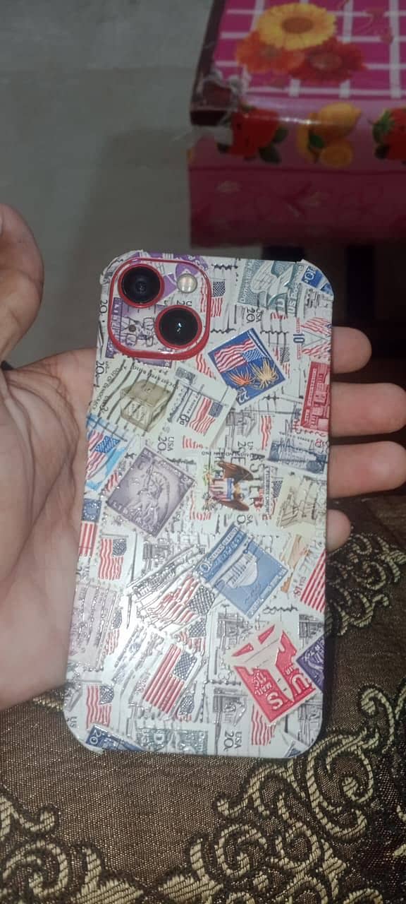 Apple iPhone 13 2