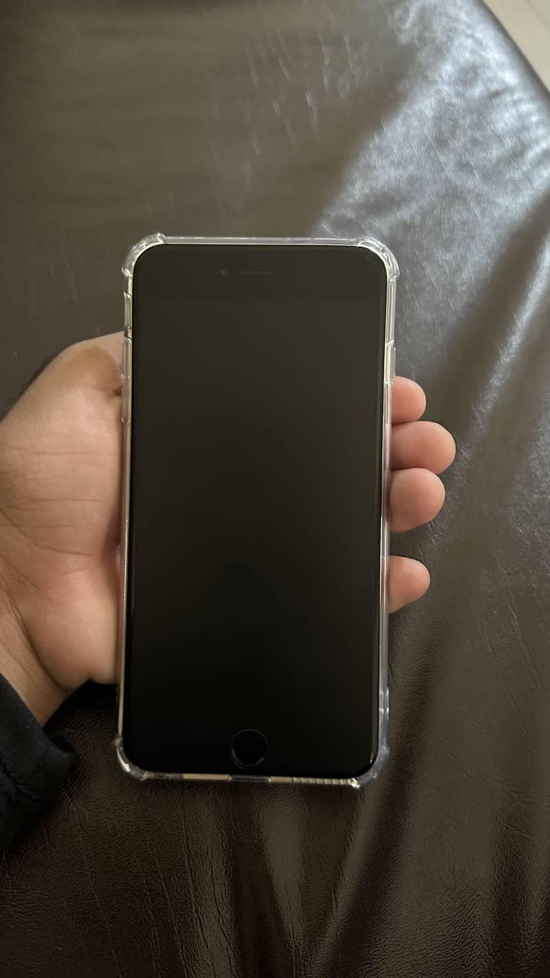 Apple iPhone 6 Plus 1