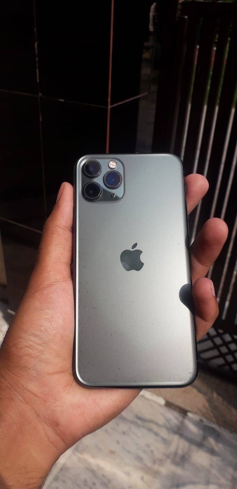 Apple iPhone 11 Pro 3