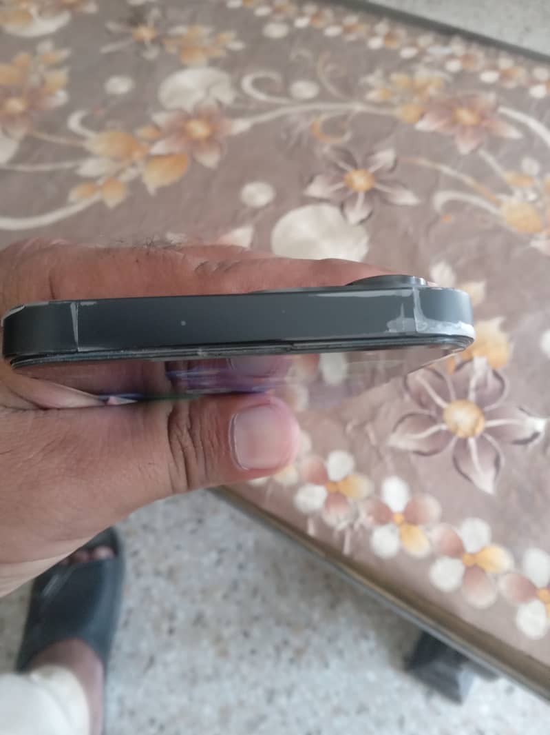 IPhone 14 Pro max 6
