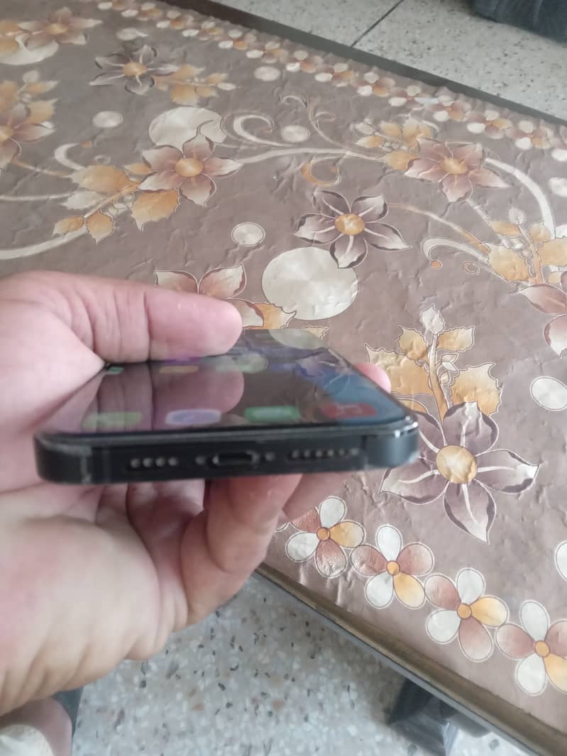 IPhone 14 Pro max 7