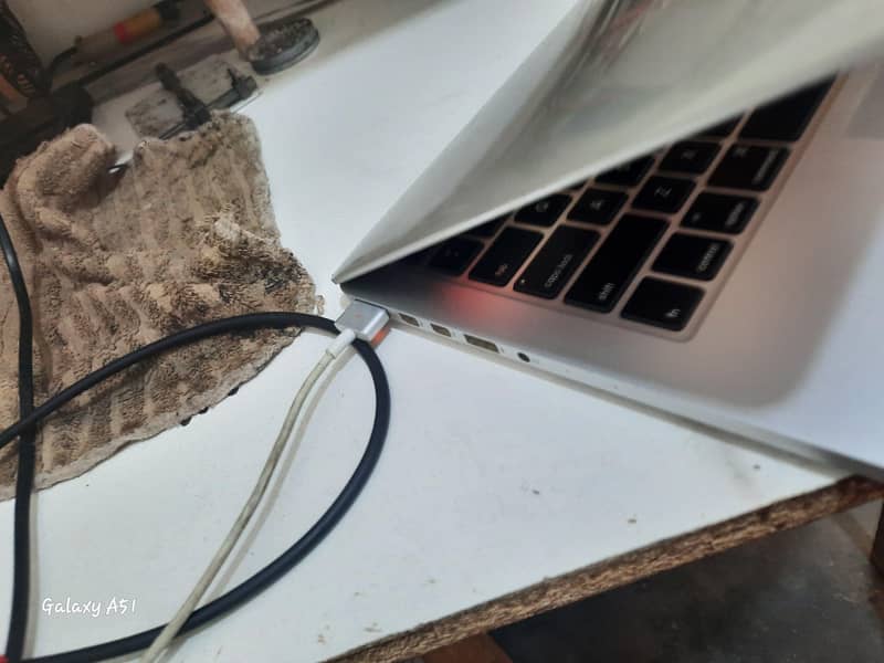 Mac Book Pro 2014 7