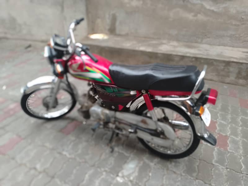 CD 70 Model 2022 3