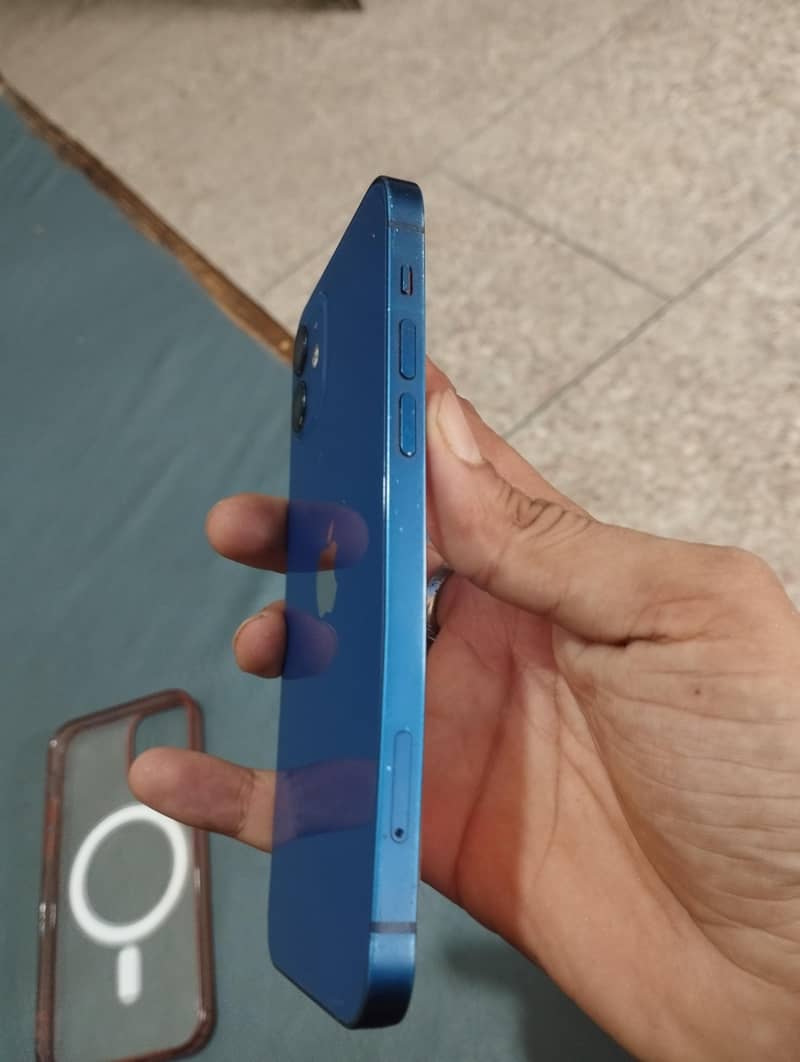 iPhone 12 2