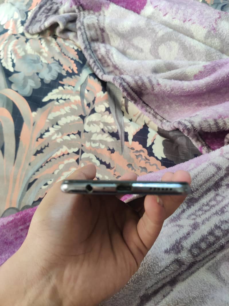 Vivo V21e 1