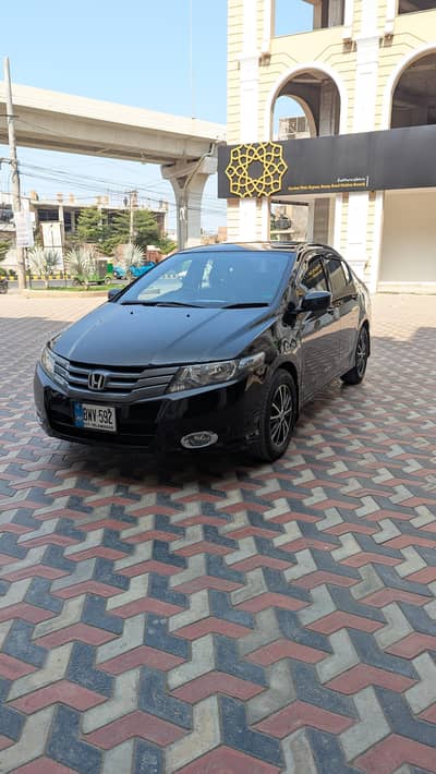 ANTIQUE HONDA CITY 2010