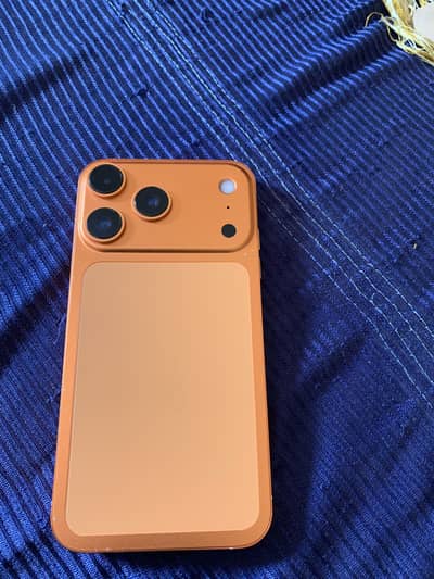 Apple iPhone XR convert 17 PRO