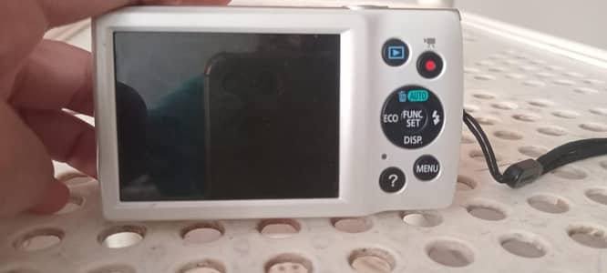 Canon Ixus 160 8mp 32x zoom