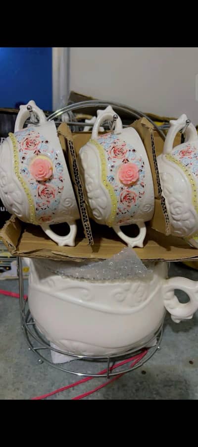 crockery items