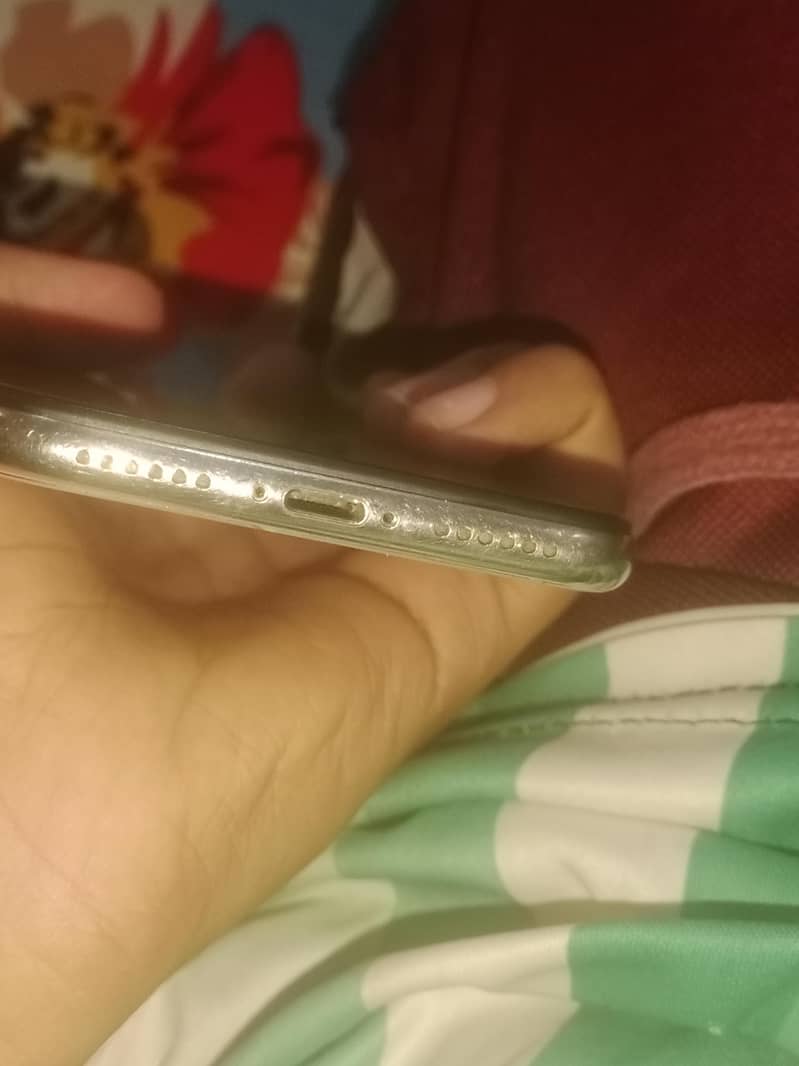 Apple iPhone X 7