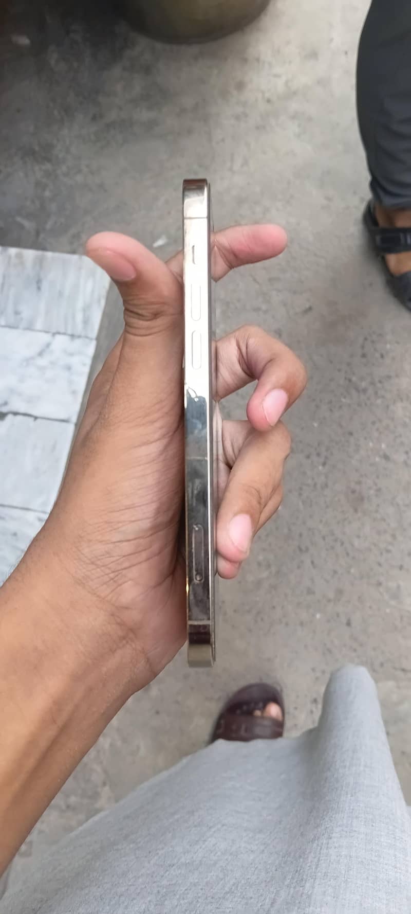 Apple iPhone 12 Pro 1