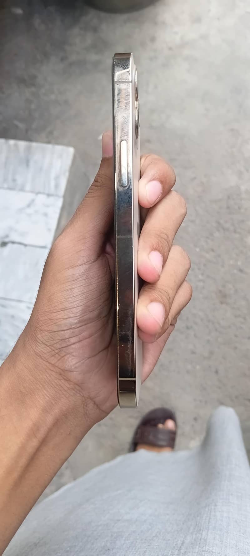 Apple iPhone 12 Pro 3