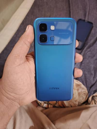 Infinix Note egg condition 10 by 10 complet box