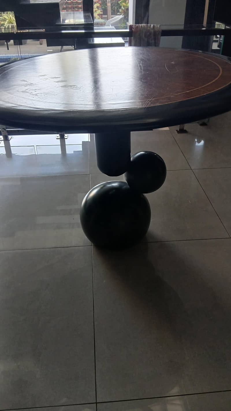 foyer table 0