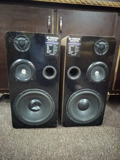 10 inch woofer speakers 2 box very good condition very good sound