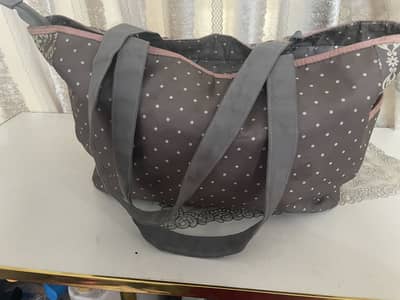 Modern and spacious travelling bag