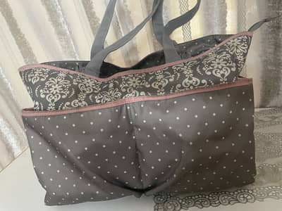 Modern and spacious travelling bag