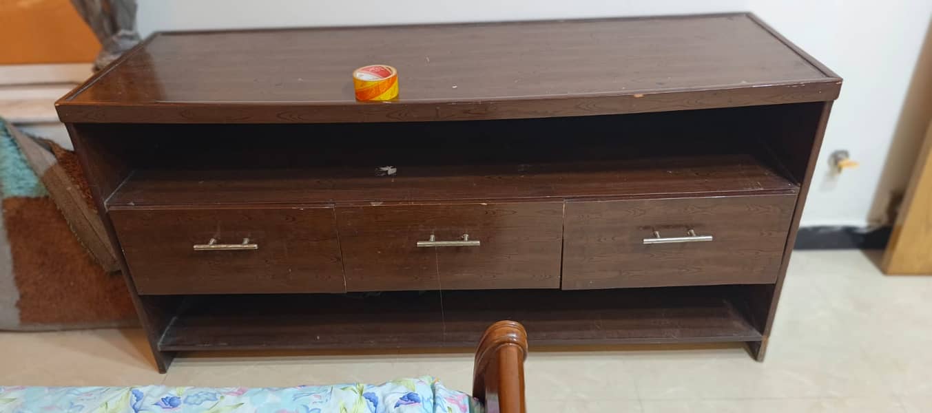 Tv console 0
