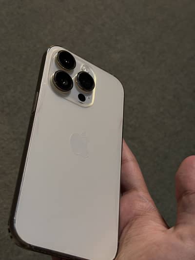 Apple iPhone 14 Pro (Gold Color)