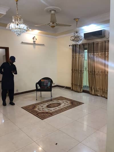 10 Marla House Available For Rent In Bahria Town Phase 5