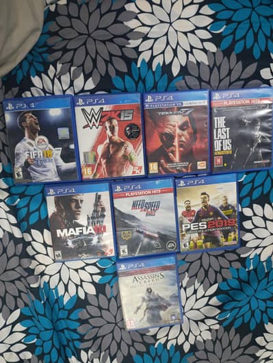 PS4 CDS 100% good condition