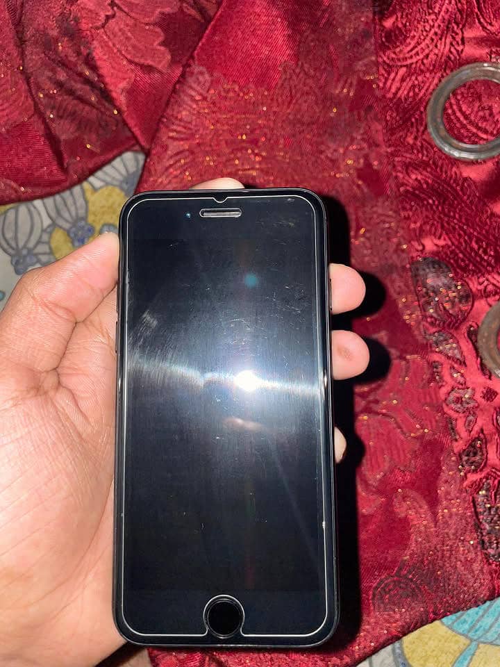 Apple iPhone SE 4