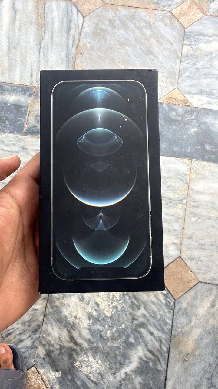Apple iPhone 12 Pro 4