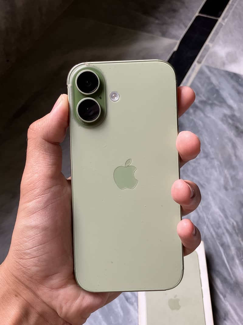 Apple iPhone 17 1