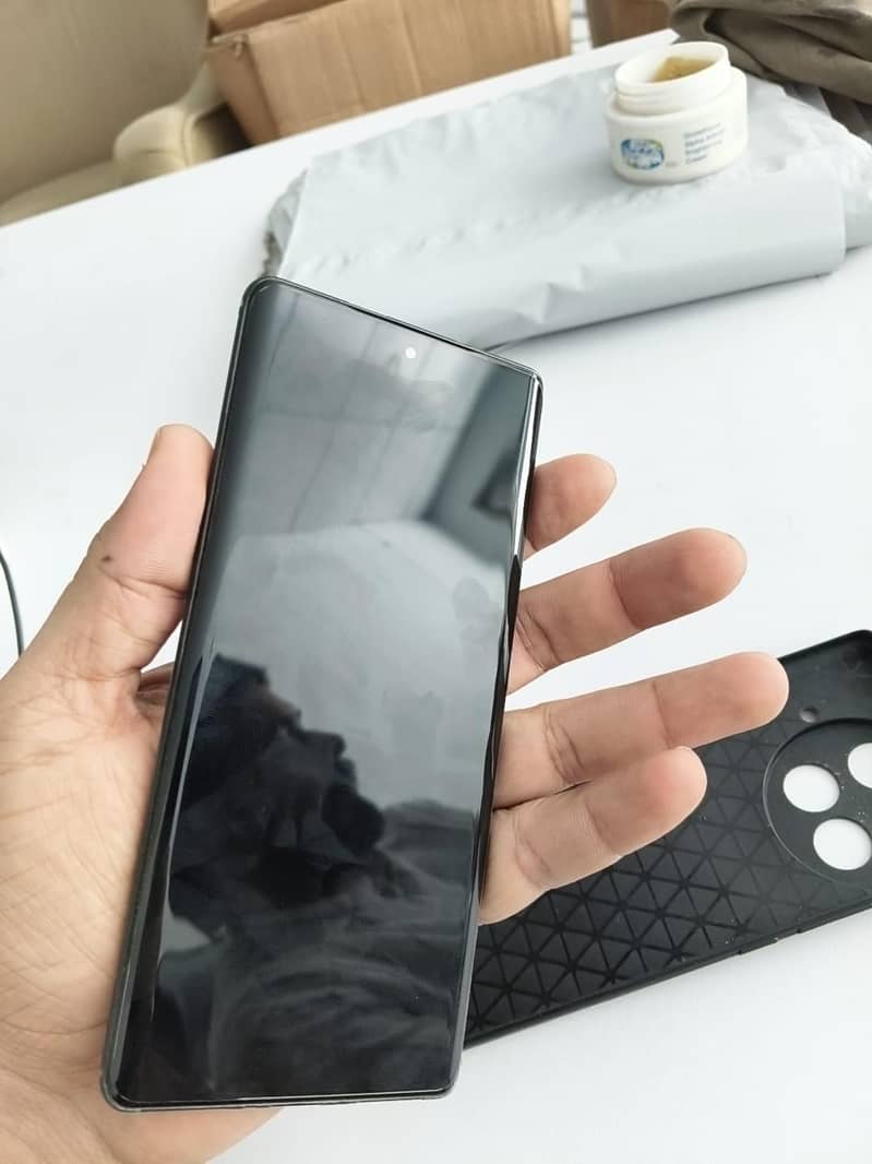 Tecno CAMON 30S 5