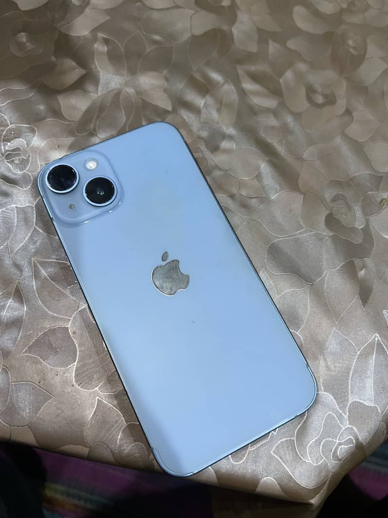 Apple iPhone 14 3