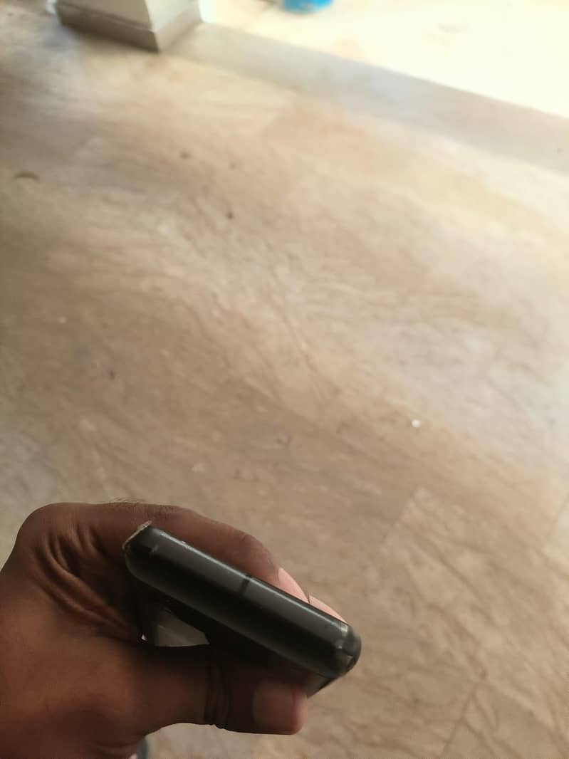Google Pixel 8 3