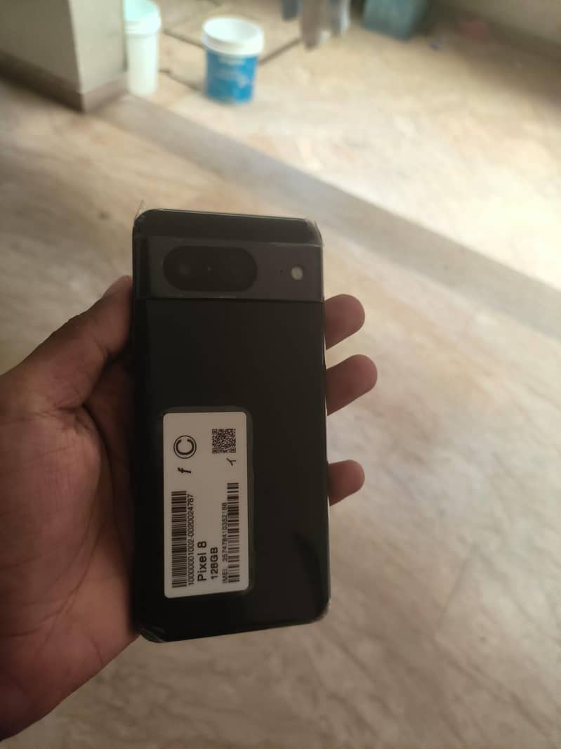 Google Pixel 8 4