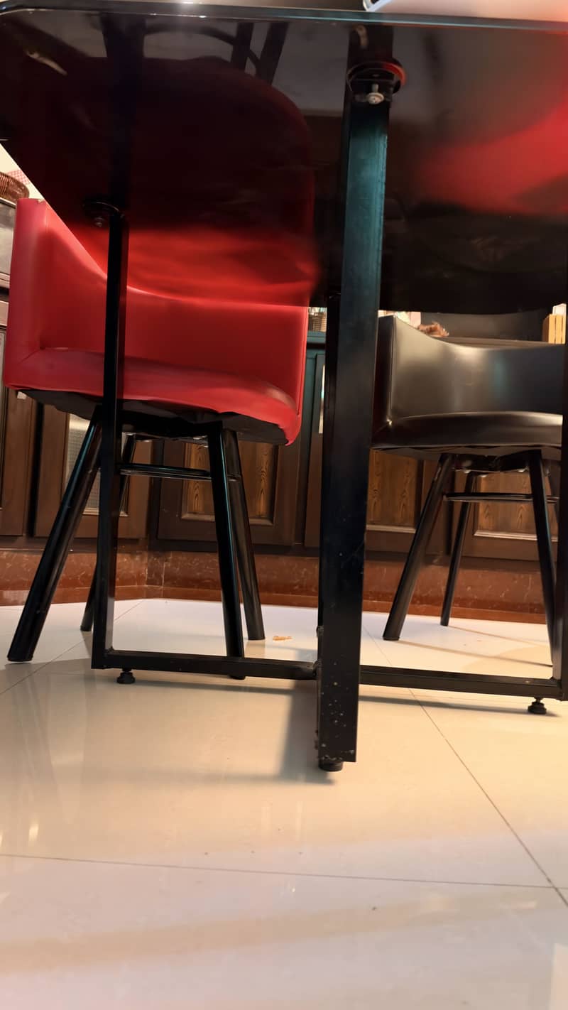 Coffee or mini dinning table 3