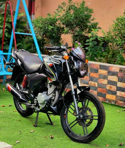 SUZUKI GSX - 125