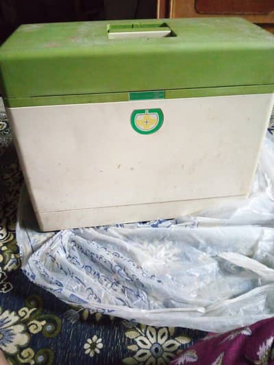 Singer sewing machine for sell