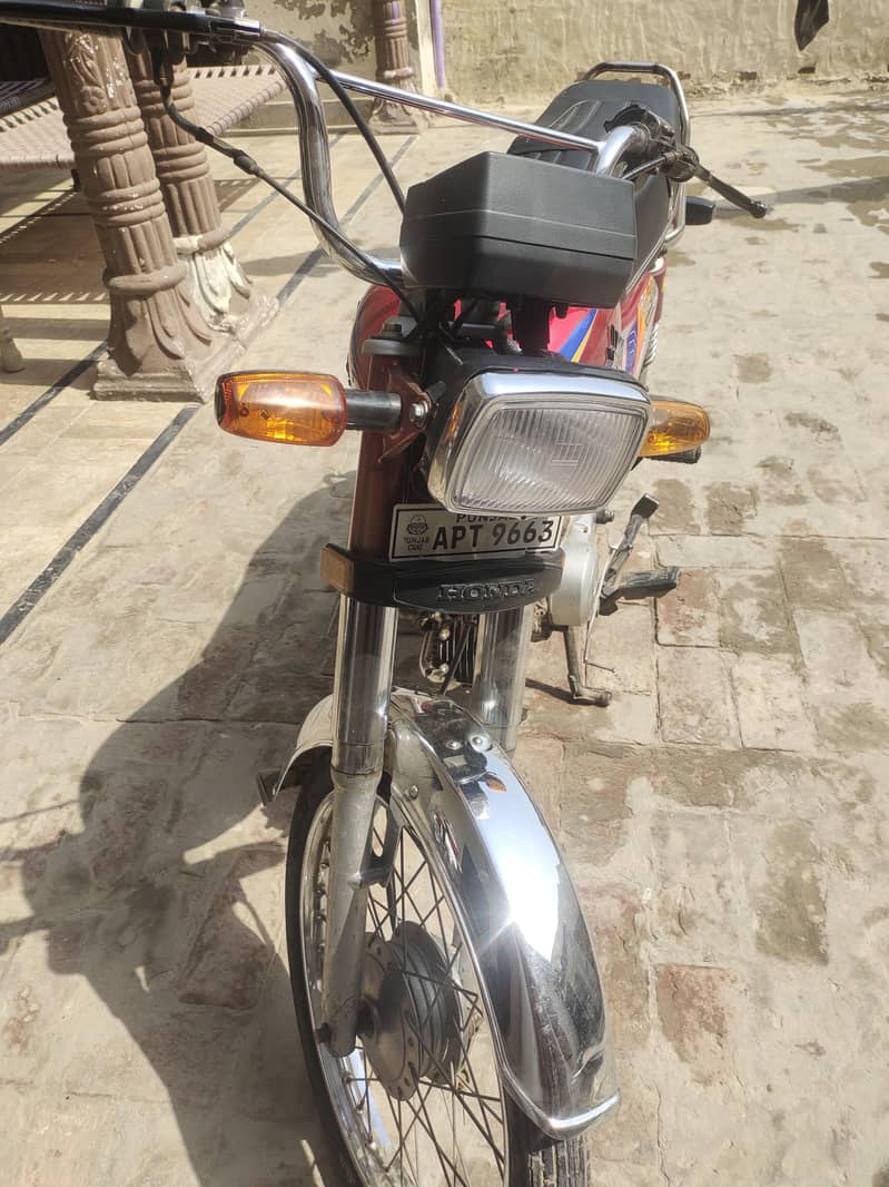 Unique UD70  Model 2021 5
