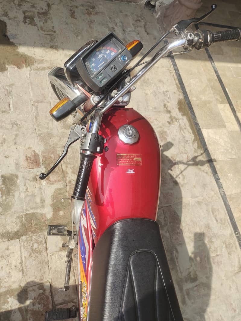 Unique UD70  Model 2021 6