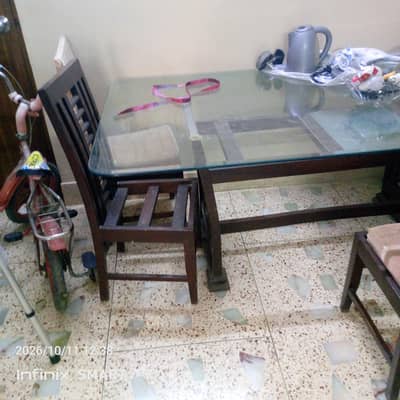 Dining table set with six Chair available for Sale