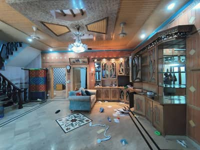 15 MARLA DOUBLE STOREY HOUSE WITH 10KVA SOLAR AT 60 FEET ROAD FOR SALE AT IDEAL LOCATION IN CENTRAL PARK