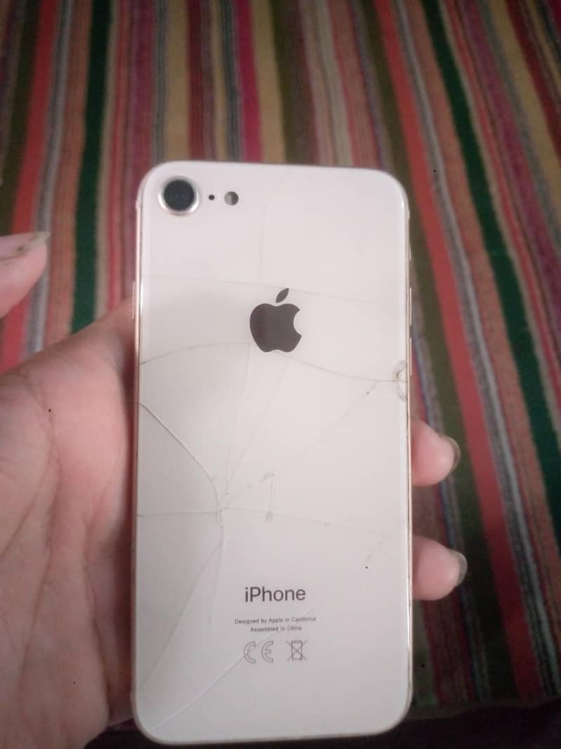 Apple iPhone 8 0