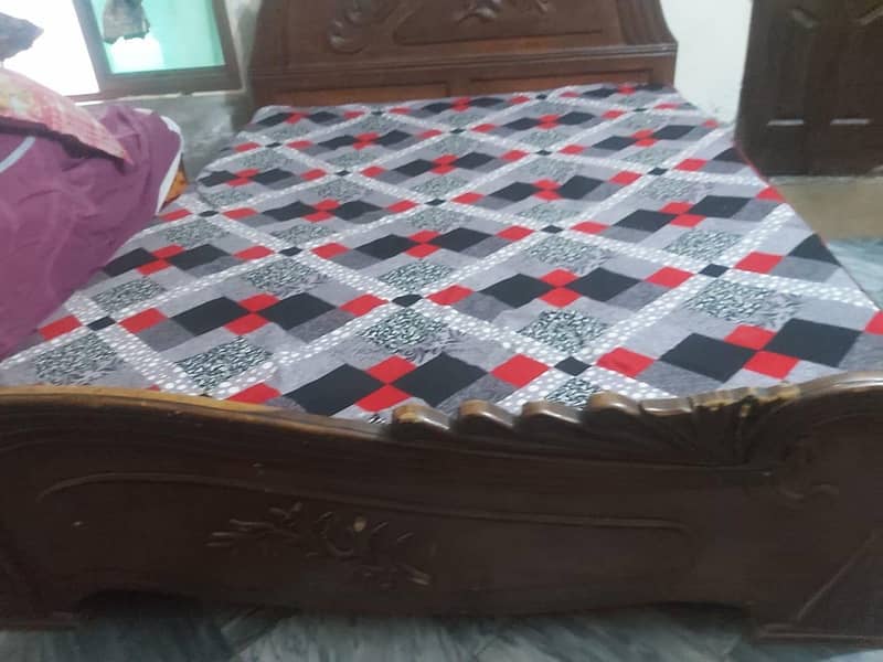 Double bed with dressing table 0