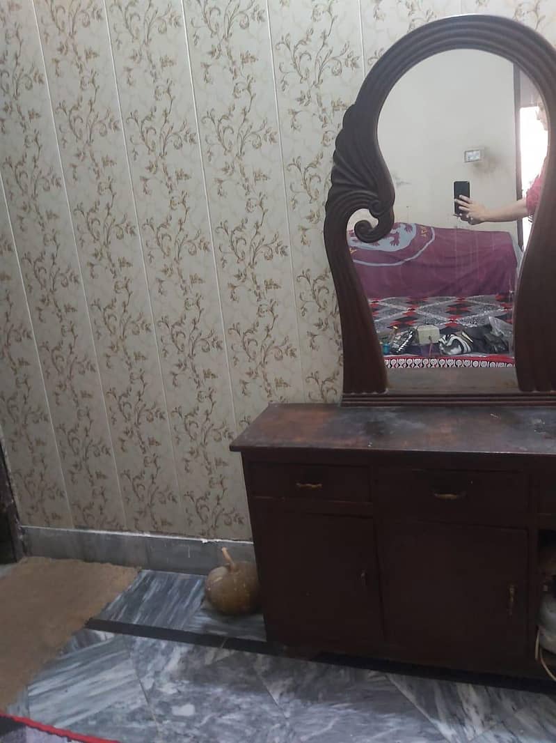 Double bed with dressing table 1