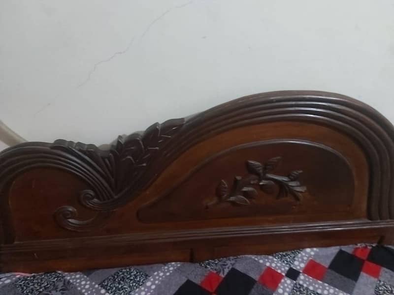 Double bed with dressing table 4