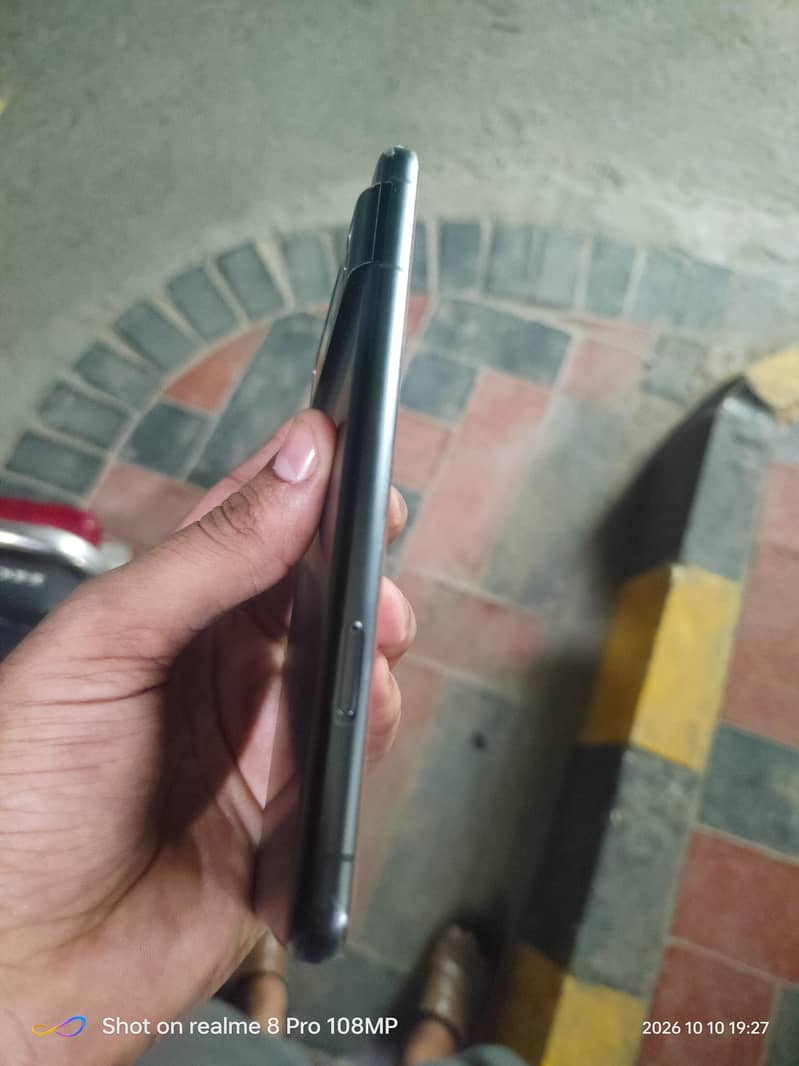 Google Pixel 8 Pro 3