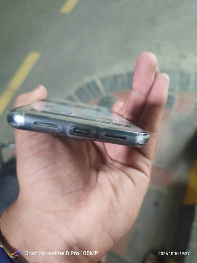 Google Pixel 8 Pro 5