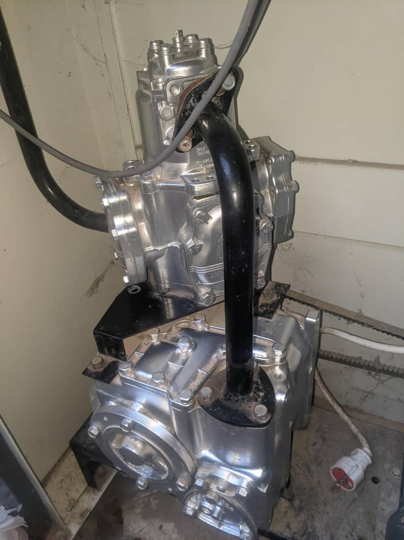 Unit ( petroleum machine ) 4